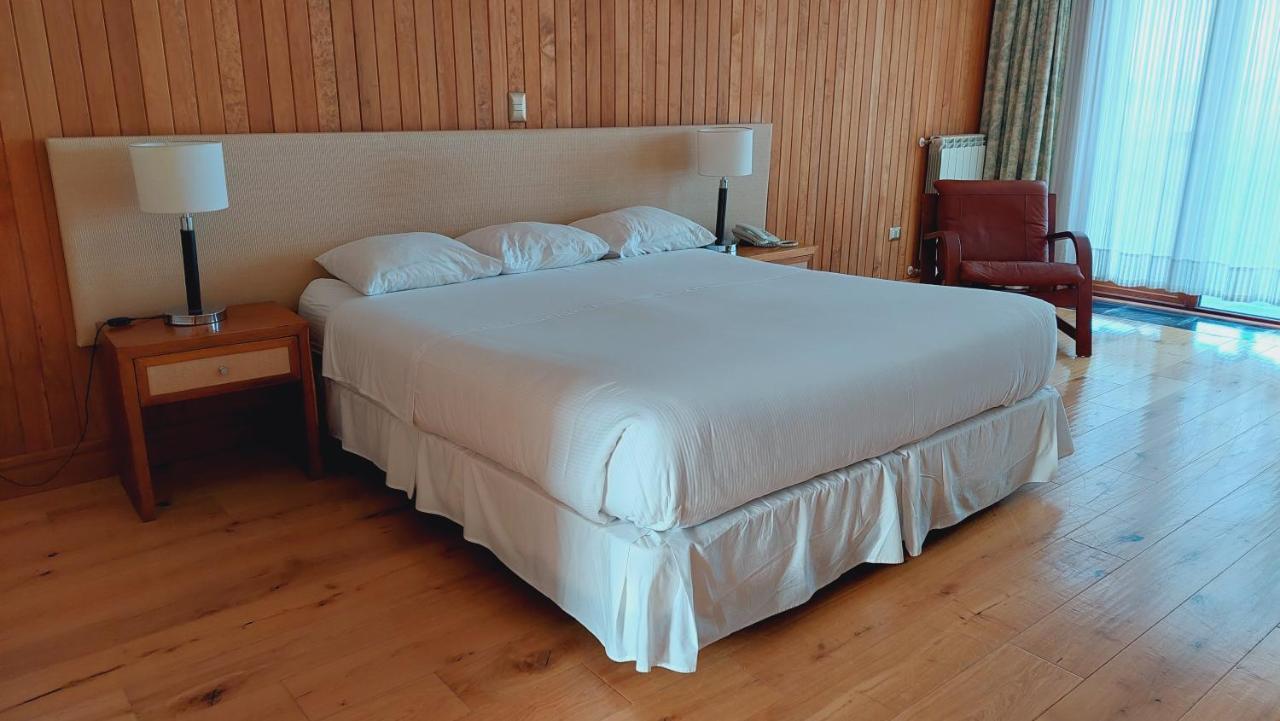 Hotel Y Cabanas Llanuras De Diana - Caja Los Andes Puerto Natales Exterior photo